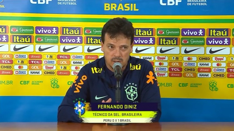 巴西临时主帅抱怨南美世预赛场地和裁判干预